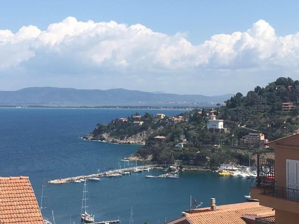 Appartamento Vista Mare ポルト・サント・ステーファノ エクステリア 写真